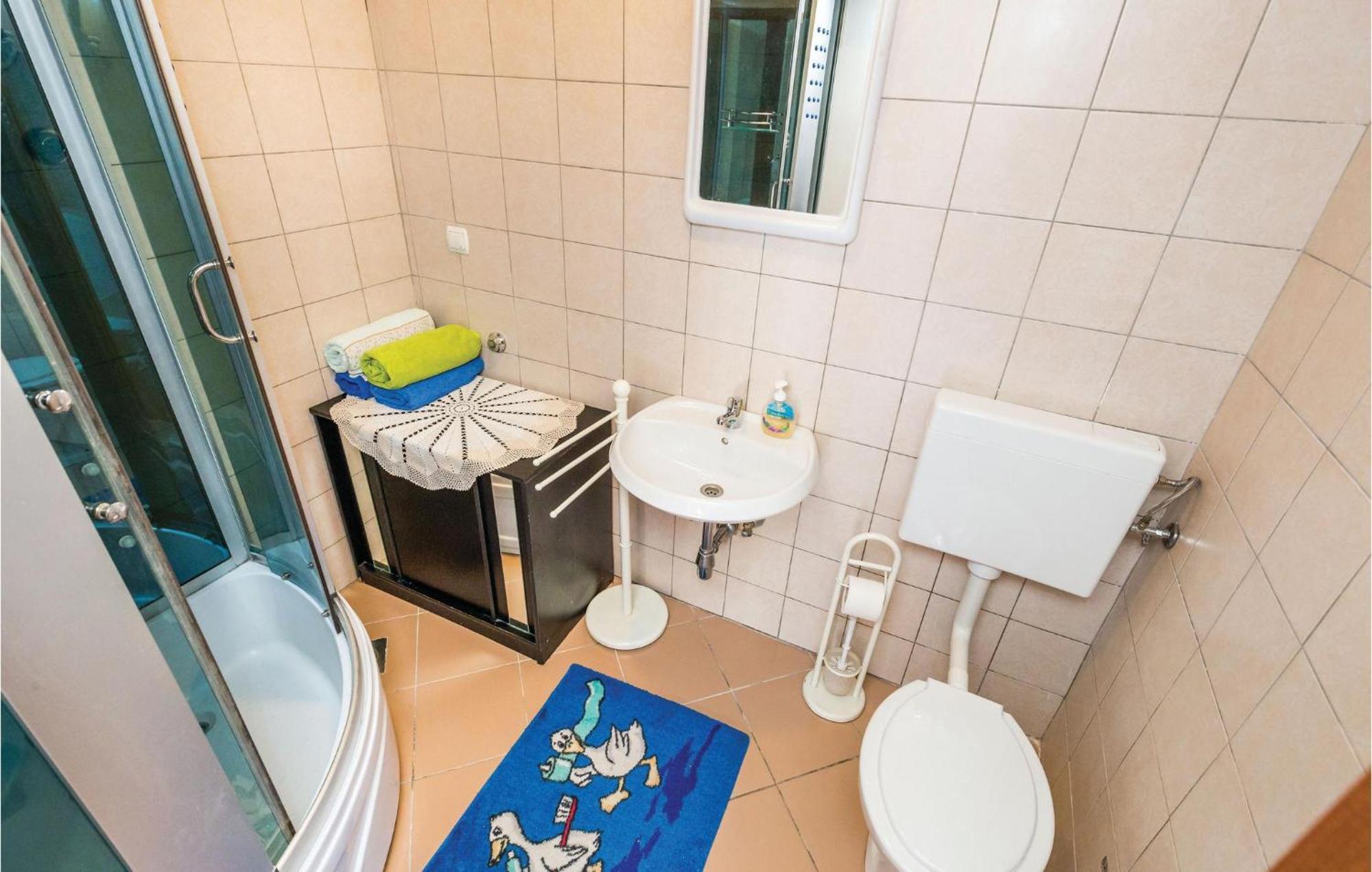 Apartament In With Kitchen
